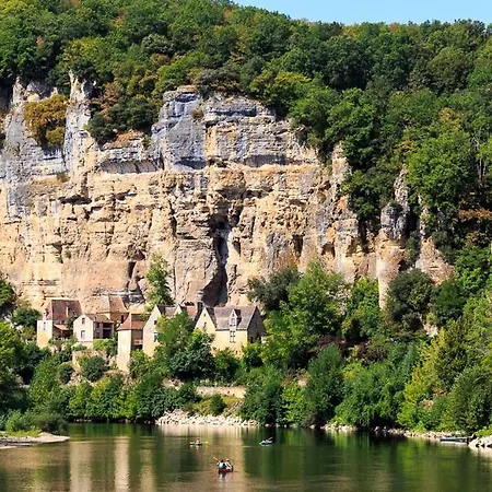 Peyzac-le-moustier Sleeps 8 וילה *
